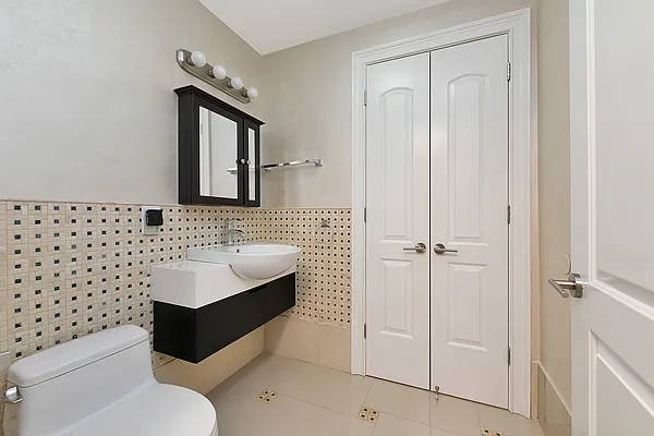 Rented by Winzone Realty Inc | media 34