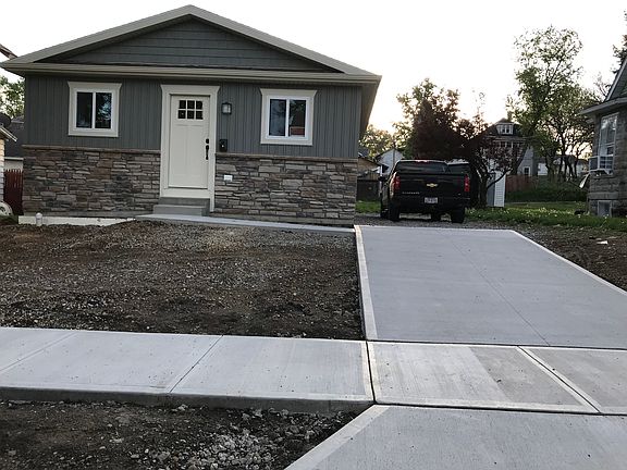 3rd image of 231 Boyleston Ave