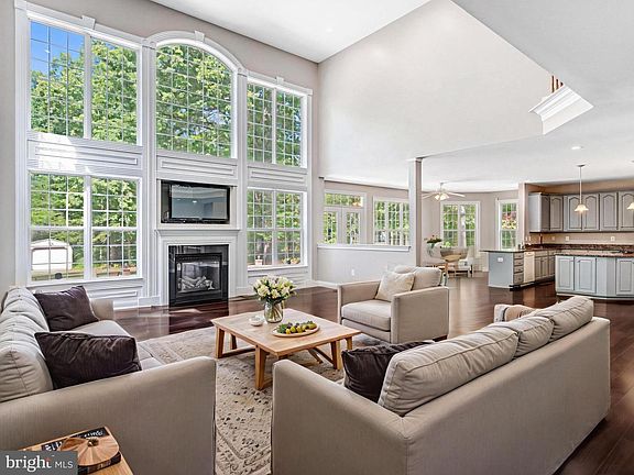 2nd image of 685 Telegraph Rd