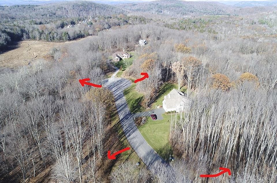 2nd image of 40 Oaklawn Dr