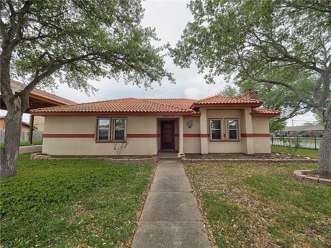 1st image of 5841 Crestmore Dr #A