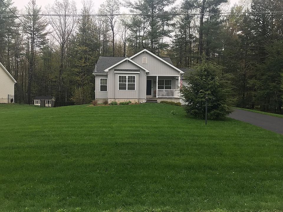 1st image of 34 Tom Sawyer Dr