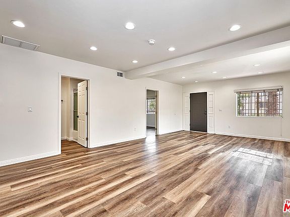 4th image of 143 N Alexandria Ave