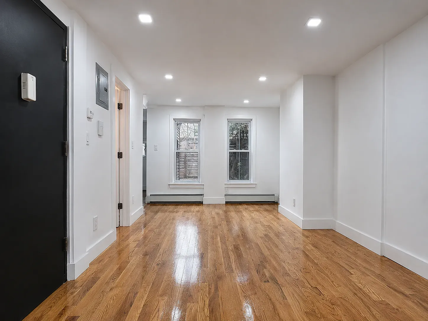 1639 Pacific Street — Photo 3