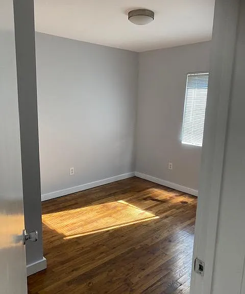 571 Formwalt St SW #8 — Photo 6