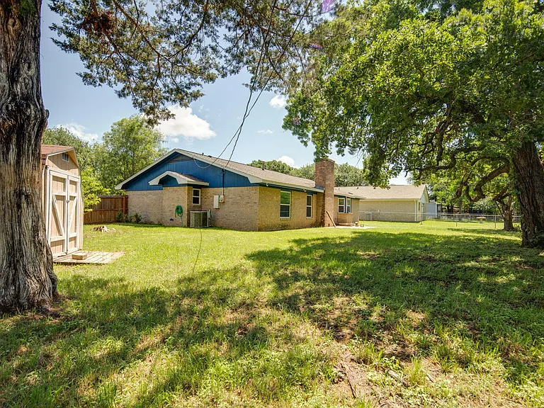 3000 Longleaf Dr — Photo 20