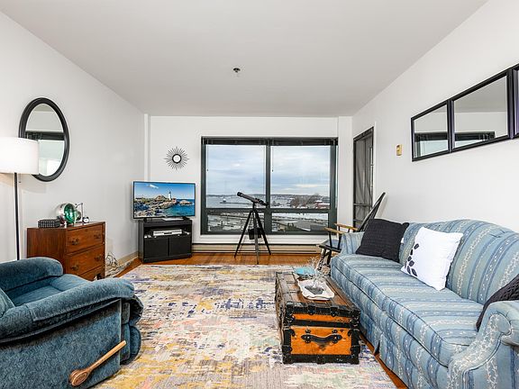 4th image of 148 Breakwater Dr Unit 610