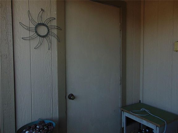 4th image of 2722 Sherry St