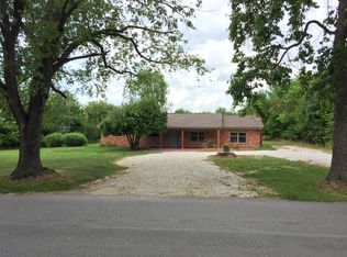 1249 Stratton Rd, Little Flock, AR 72756