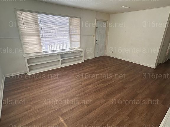3rd image of 1732 N Poplar Ave