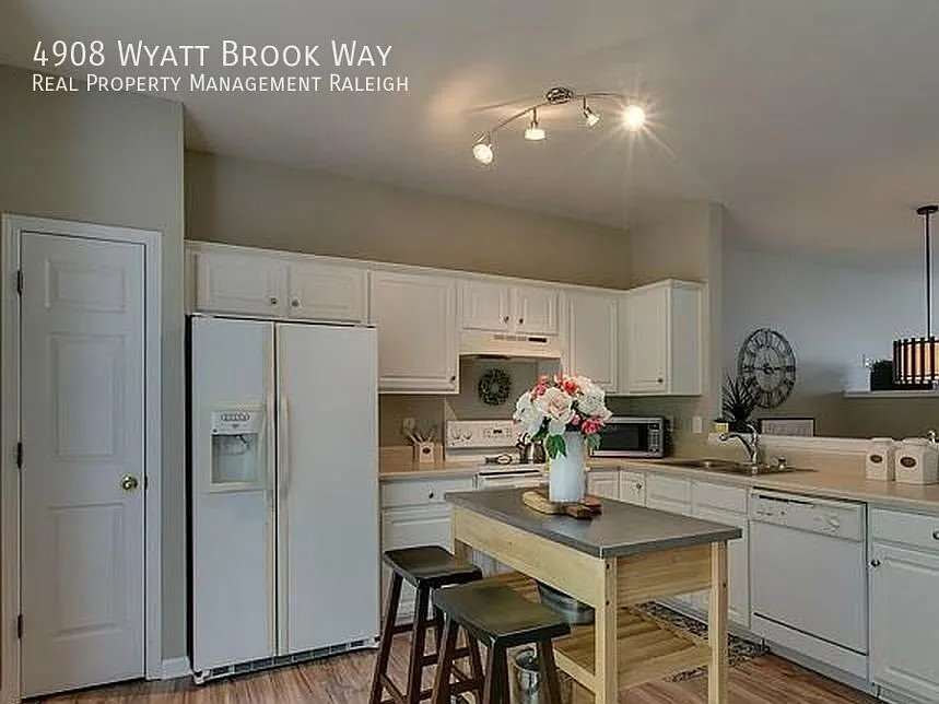 Building Photo - 4908 Wyatt Brook Way