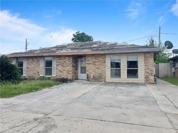 2229 Delta Queen Dr, Violet, LA 70092