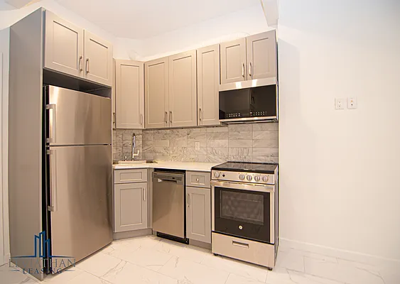 Rented by Leviathan Leasing LLC | media 19