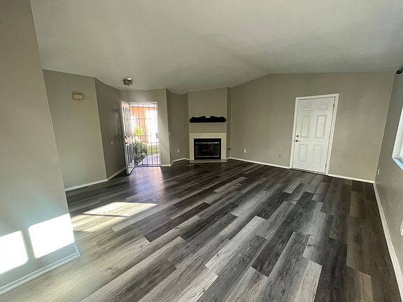 4th image of 29250 Murrieta Rd