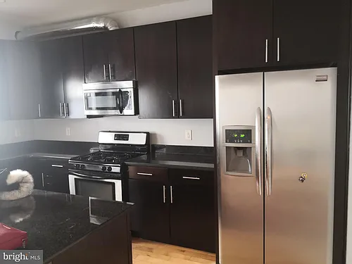 1125 Lemon St Photo 1