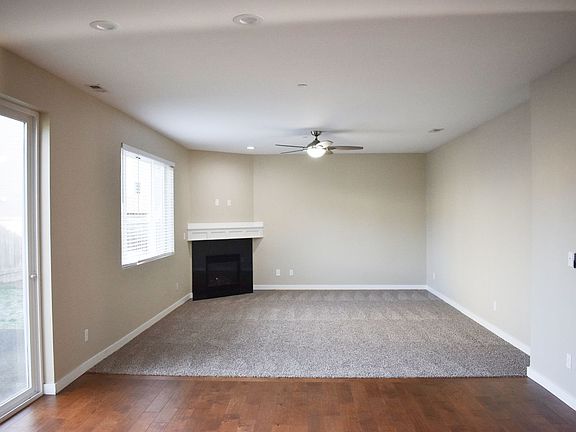 3rd image of 17711 115th St E