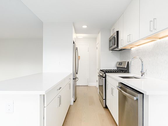 4th image of 120 W 97th St APT 5A