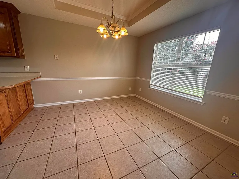 123 Larkspur Ln — Photo 13