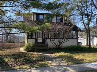 505 Linden St, Glen Ellyn, IL