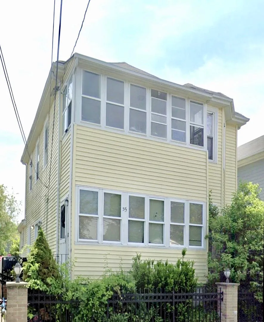 35 Gloucester Street — Photo 1