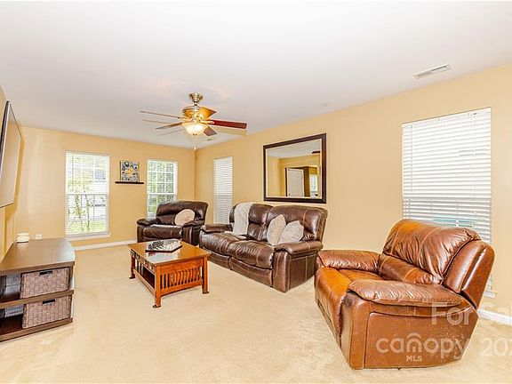 5th image of 5115 Sunburst Ln