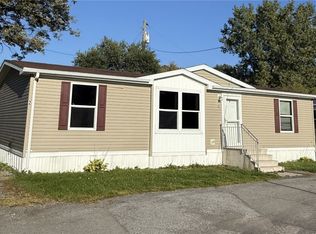 6773 Rapids Rd #2, Lockport, NY 14094
