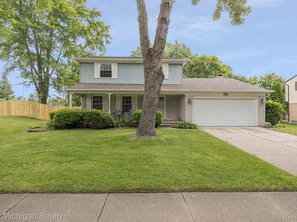 4994 Stoddard Dr, Troy, MI 48085