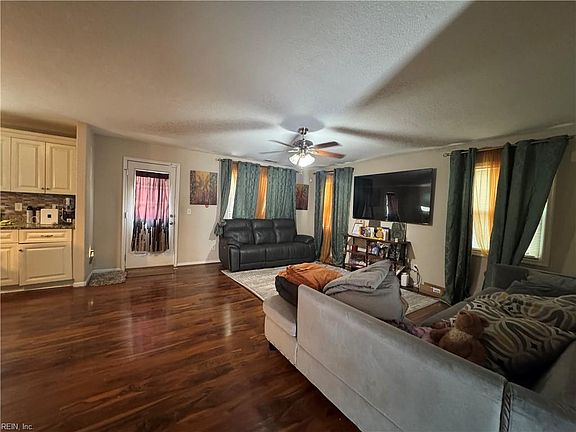2nd image of 501 Stockton Rd