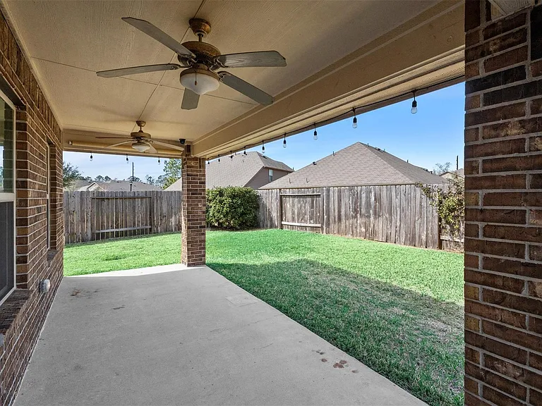 5210 Adria Hills Cir — Photo 32