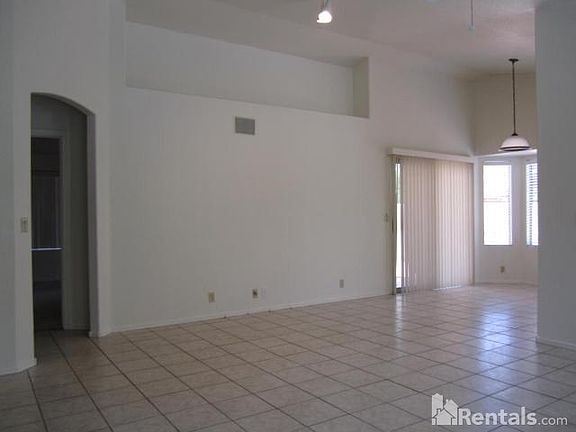 4th image of 11021 N 60th Ave