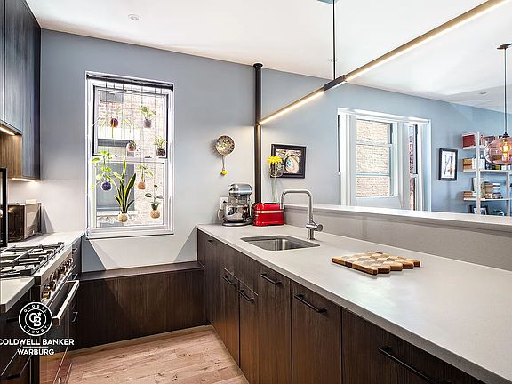 3rd image of 930 Saint Nicholas Ave APT 26