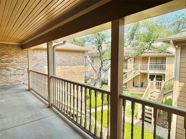 1311 Antoine Dr #208 — Photo 9