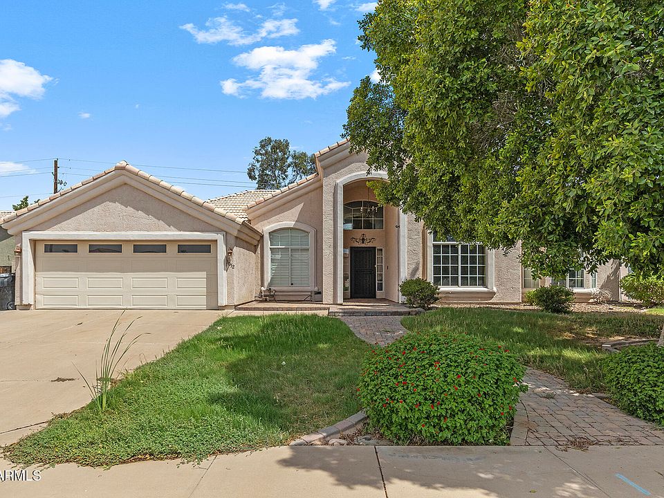 1st image of 3052 E NORA Street