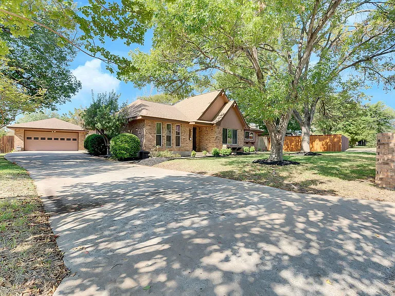 5309 Beckett Cir — Photo 43