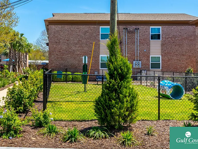 Gulf Cove Apartments — Photo 27