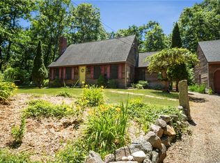 100 S Hoop Pole Rd, Guilford, CT 06437