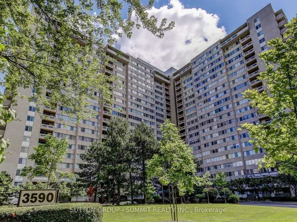3590 Kaneff Cres #408, Mississauga, ON L5A 3X3
