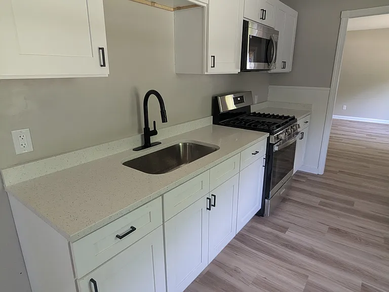 4938 Corduroy Rd — Photo 3