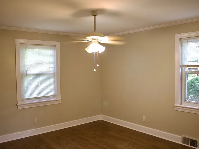 692 Brookdale Dr — Photo 11