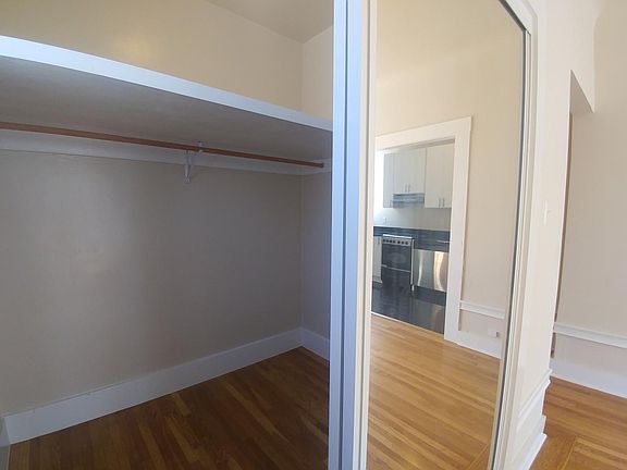 3rd image of 50 Golden Gate Ave APT 616