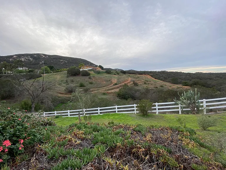 3012 Colina Verde Ln — Photo 6