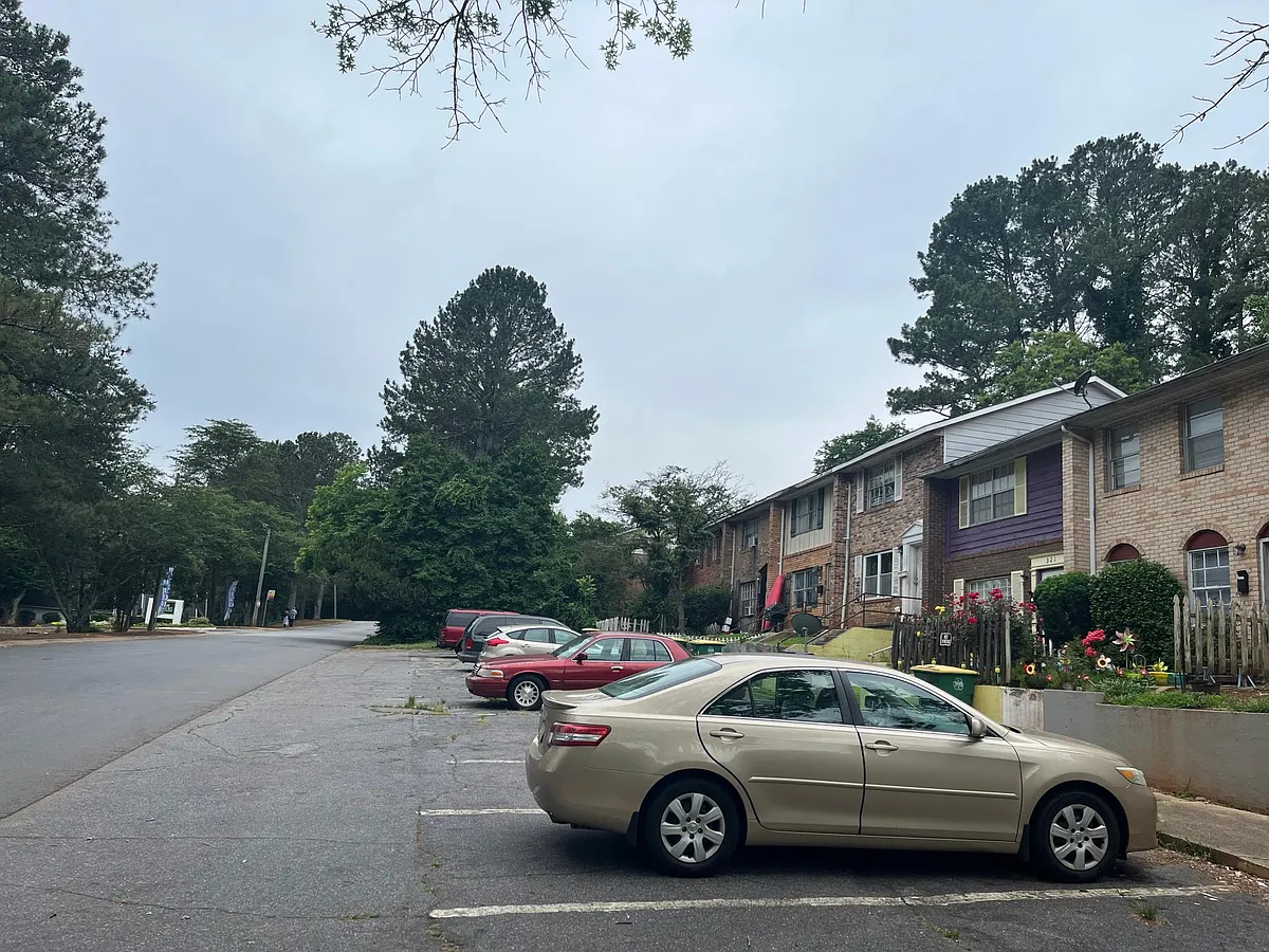 Building Photo - 325 Westchester Dr