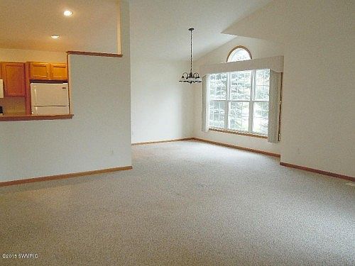 4th image of 2944 Willow Terrace Ct