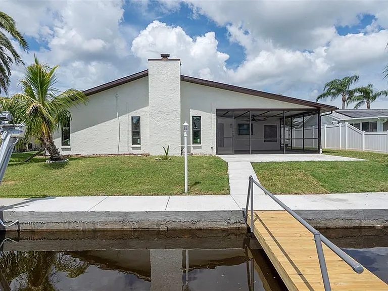 9910 Island Harbor Dr #A — Photo 51