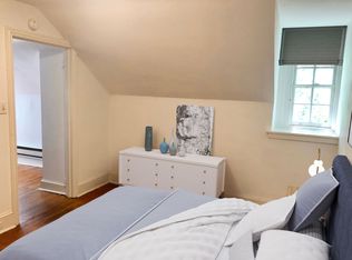 282 Cassatt Rd APT 8S, Berwyn, PA 19312