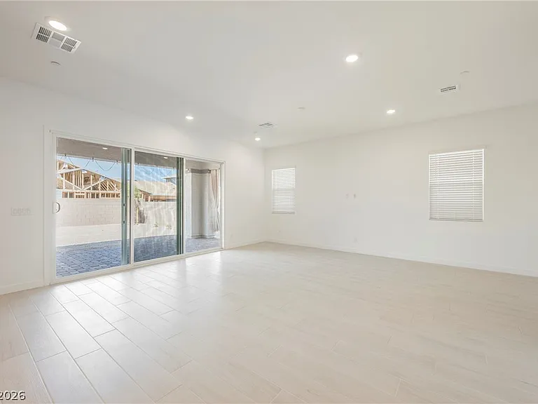 116 Skylar Village Ave — Photo 11