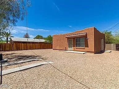 1231 E Allen Rd #2 Photo 1