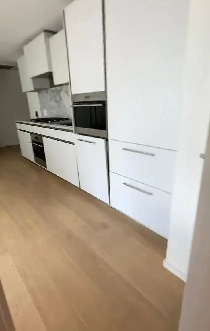 1 bed, 560 sqft, $2,500 — Photo 3