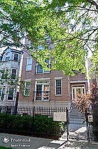 2nd image of 4627 N Kenmore Ave #C