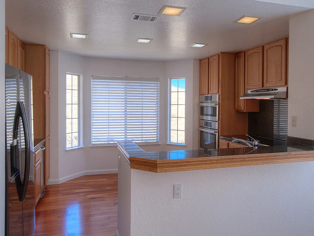 Delightful 3 Bedroom, 2 bath, Community Pool & Tennis, West Danville! — Photo 3